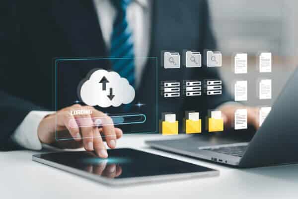 Sauvegarde cloud des données d'entreprise via ordinateur et tablette