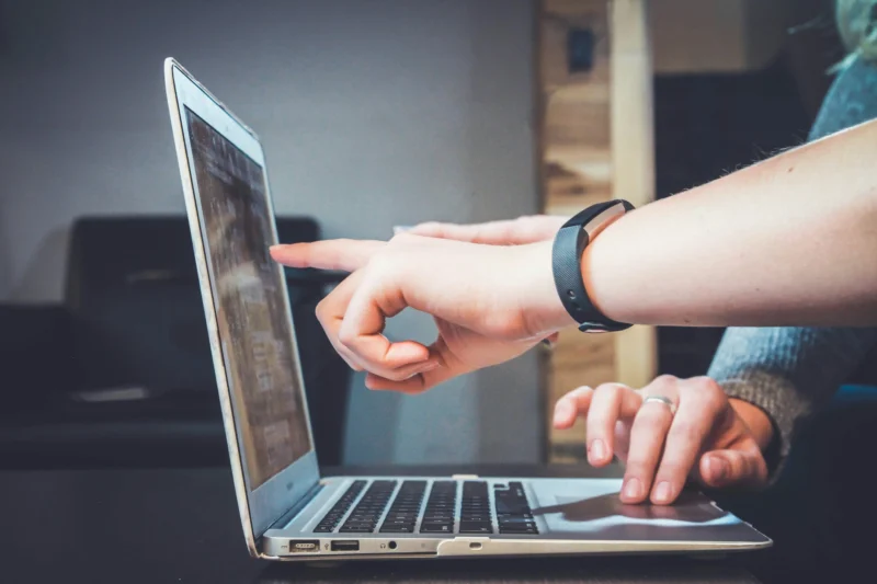 Automatisation des solutions et donc des collaborateurs qui en discutent